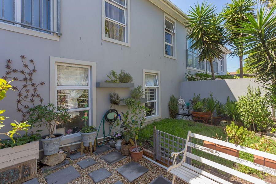 2 Bedroom Property for Sale in Table View Western Cape